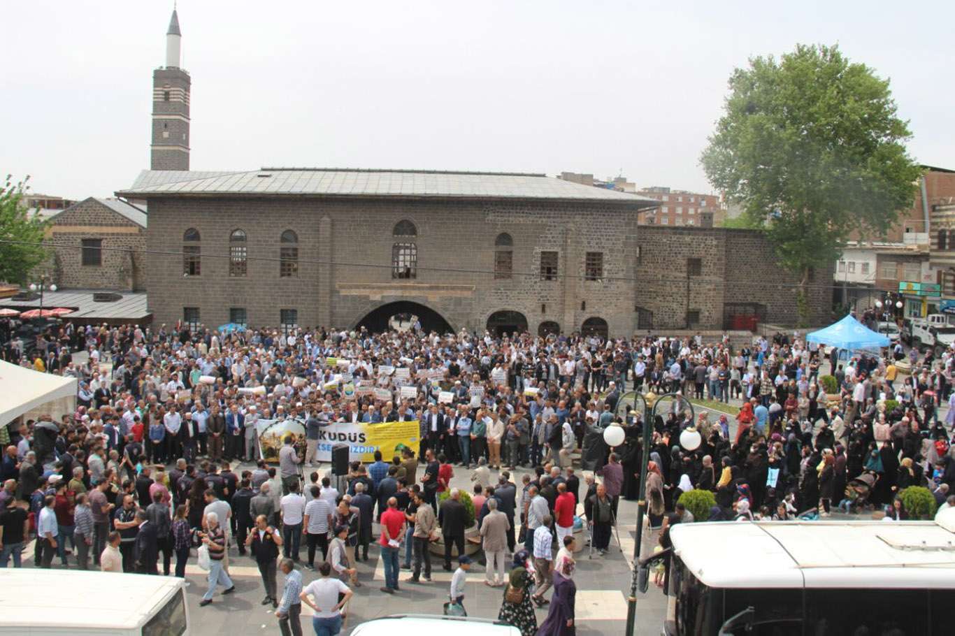 Thousands protest in Turkey against israeli atrocities in Palestine